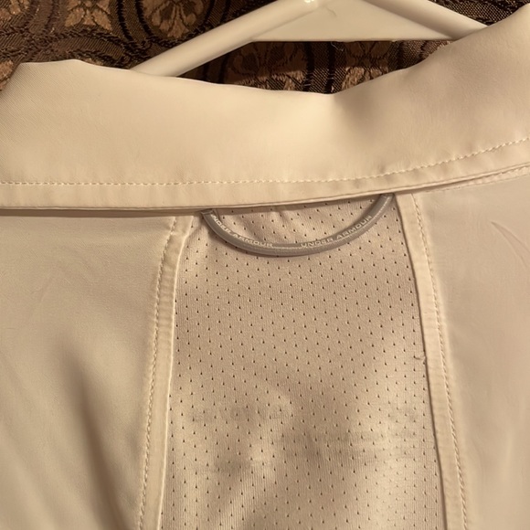 Under armor heat gear spf top never worn - Picture 6 of 7